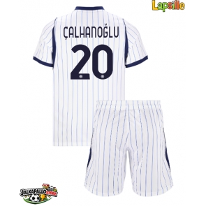 Inter Milan Hakan Calhanoglu #20 Vieraspaita Lapsille 2026-27 Lyhythihainen (+ shortsit)